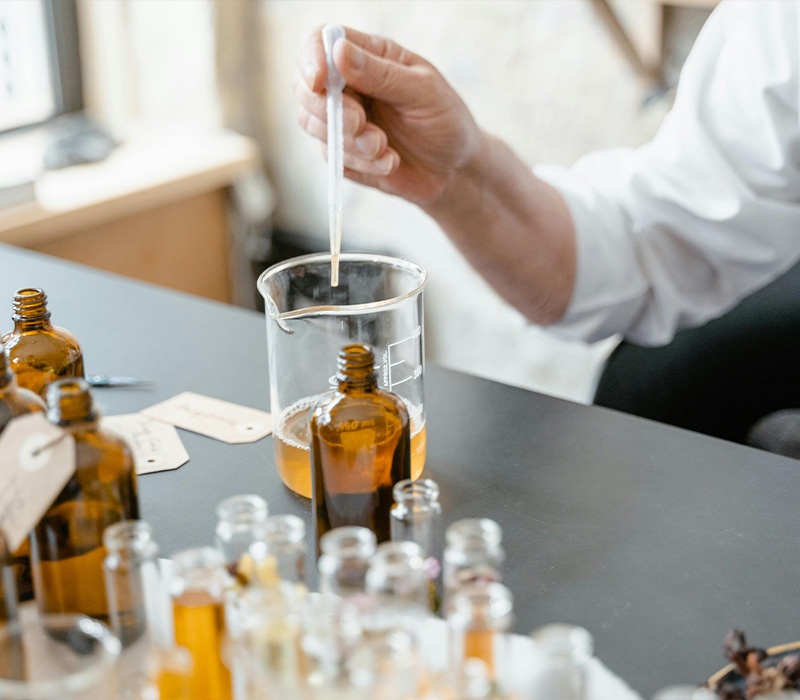 The scientific research team has developed a new type of safe medical beauty material